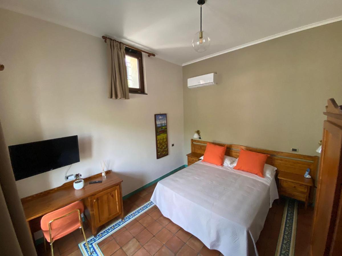 Casa Fifina Rooms Sant'Egidio del Monte Albino Екстер'єр фото
