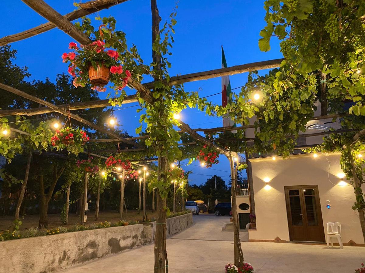 Casa Fifina Rooms Sant'Egidio del Monte Albino Екстер'єр фото