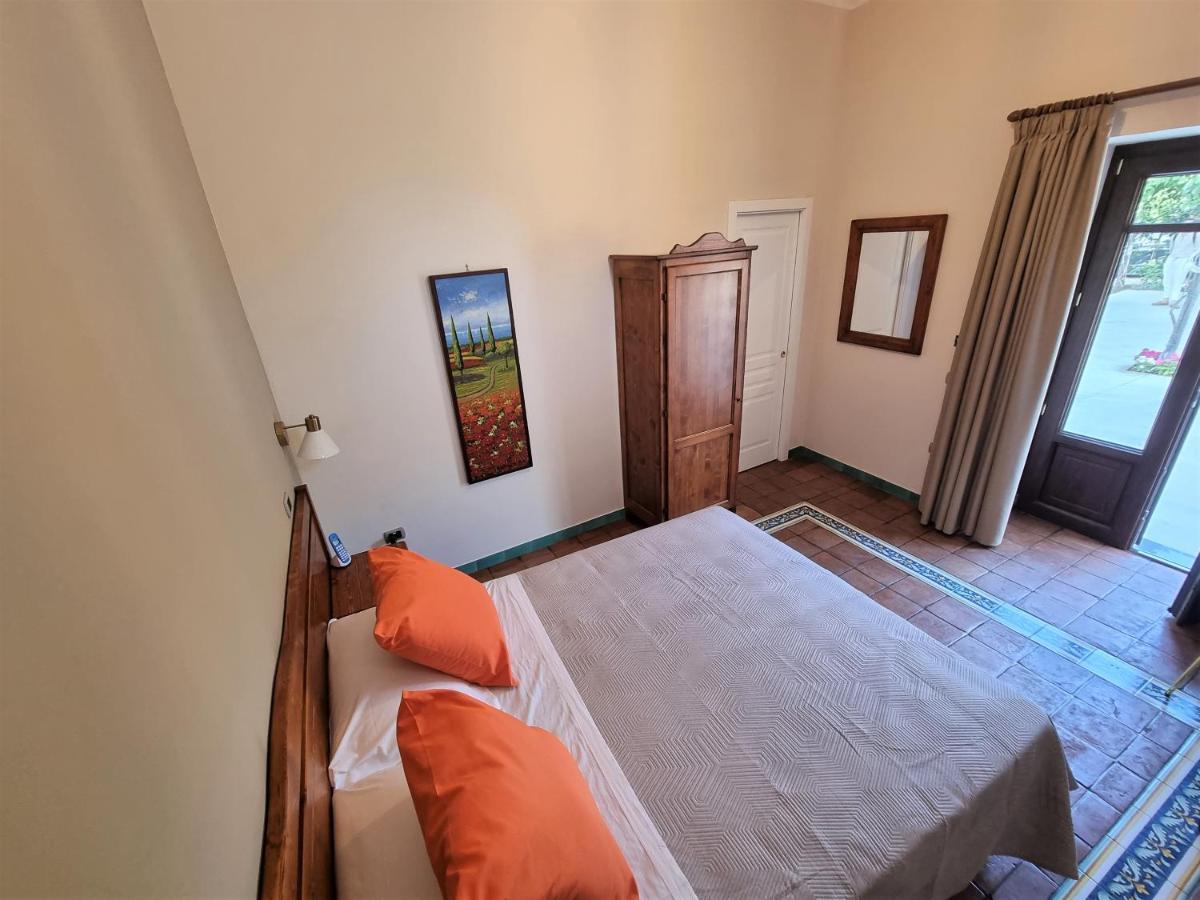 Casa Fifina Rooms Sant'Egidio del Monte Albino Екстер'єр фото
