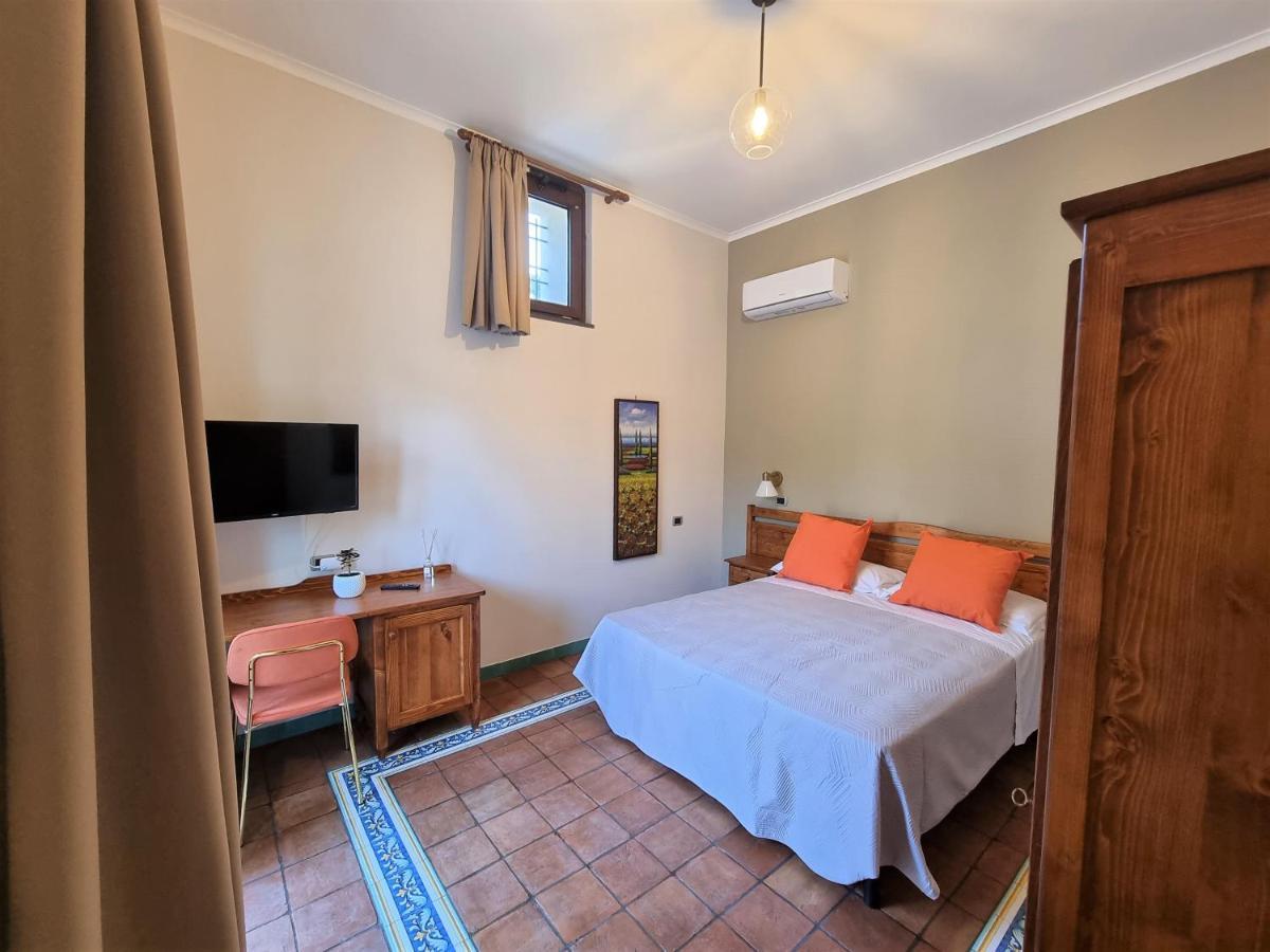 Casa Fifina Rooms Sant'Egidio del Monte Albino Екстер'єр фото