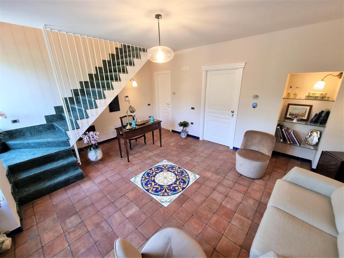 Casa Fifina Rooms Sant'Egidio del Monte Albino Екстер'єр фото